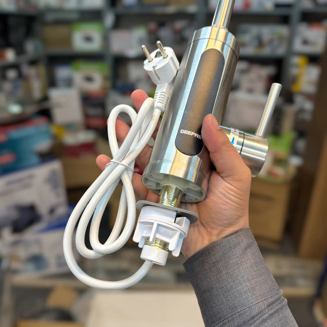 Geepas instant hot water faucet GWF61222P